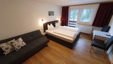 Doppelzimmer mit Balkon