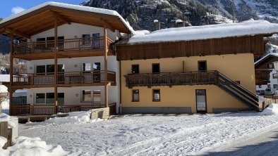 Winteransicht Haus Anna Huben Ötztal