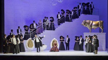 Franz Lehárs „Die lustige Witwe“ | Tiroler Landestheater, © Tiroler Landestheater