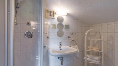 Haus_Gratt_Itter_08_2021_Appartement_Badezimmer