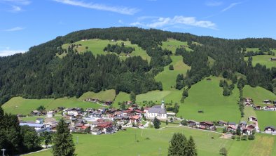 Blick auf Oberau vom Riedlhof Sommer FG T.L. Recht