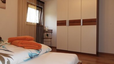 1.Schlafzimmer im Appartement Ahorn