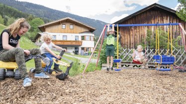 Haus & Spielplatz