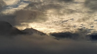 Blick auf Patscherkofel im Wolkenglanz