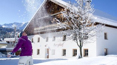 Berghof Niederthai in frischem Schnee