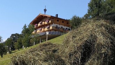 Außenansicht vom Feld, © @Ferienwohnung Buchmann - Feller Christina