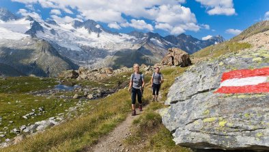 Wandern im Naturpark © Norbert Freudenthaler