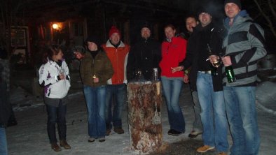 guests with the "Schwedenofen"