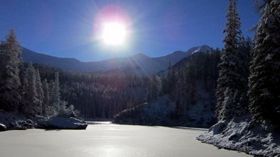 Obernberger See bei Wintersonne