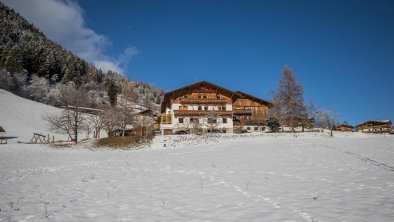 Pension Ladestatthof in winter