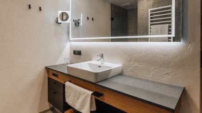 Badezimmer Doppelzimmer Zillertal