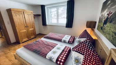 Schlafzimmer 2