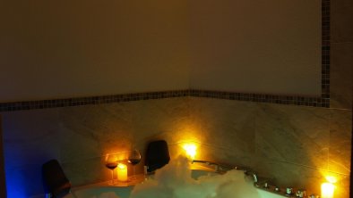 Jacuzzi with starry sky, © Alfred Rupprechter