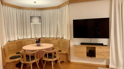 dining table & TV