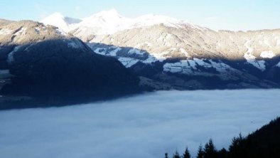 Ausblick mit Nebel im Tal