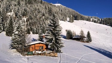 Chalet Julia im Winter mit Blick zur Hohen Salve, © Angela Stöckl