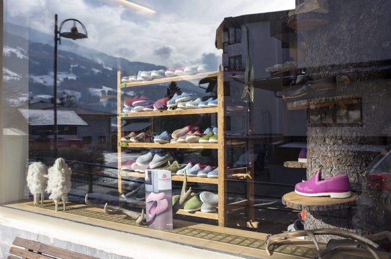 The family shop in the village of Stumm in the Zillertal Valley offers Doggln in all shapes and colours.