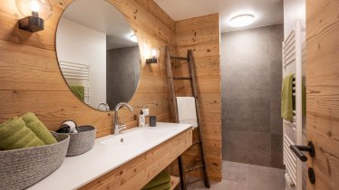 Ferienwohnung_Zirbenduft_Hopfgarten_Badezimmer