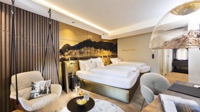 Dreibettzimmer-Design-Innsbruck-Hotel-in-Innsbruck