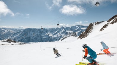 Sölden Sonnenskilauf, © Ötztal Tourismus