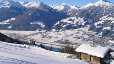 Zillertaler Sennhütte - Aussicht mit Hütte