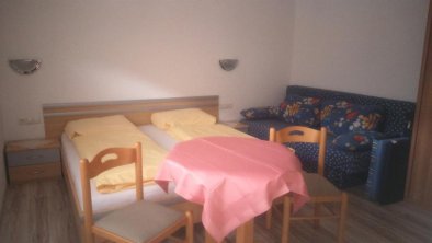 Zillertal-Aschau-Ferienwohnung-Haus-Holaus-Zimmer