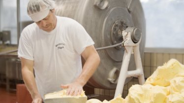 Zillertal Grass-Fed Raw Milk Cheese Dairy, © Zillertaler Heumilch Sennerei