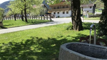 unser neuer Brunnen mit frischem Quellwasser, © Martlerhof