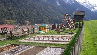 Roasnhof Barfussbereich und Spielplatz