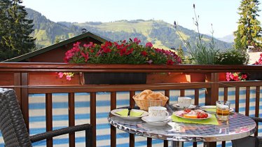 Frühstück am Balkon