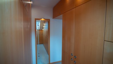 walk-in wardrobe