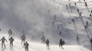 Skiers from all over the world grind it out at this massive snow jam, © TVB St. Anton am Arlberg / Josef Mallaun