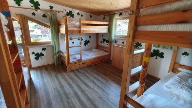 6-bed-room, © Alpking Hostel