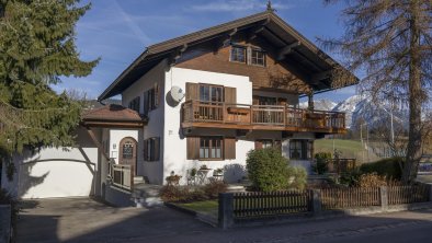 Ferienwohnung_Christina_Dorf_21_Soell_Haus_aussen