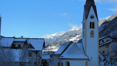 Arlberg_in_Sicht_Haus_Bergfriede