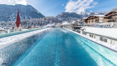 outdoor pool winter