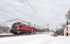 Railjet by Austrian Railways in the Winter, © Tirol Werbung/Robert Pupeter