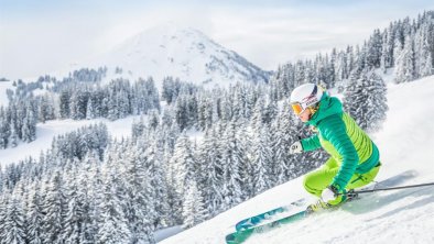 Skifahrerin Hohe Salve Brixen im Thale, © Mirja Geh