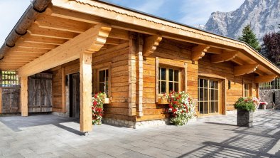 Sommertraum mit der Zugspitze im Nacken