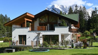 Residence_Aussen_Herbst_frontal