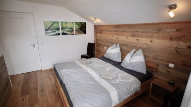 Basislager-Fieberbrunn-Schlafzimmer01