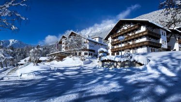 Außenansicht Hotel Linserhof Winter