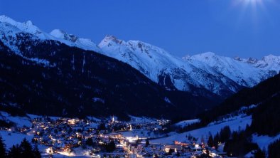 St.-Anton-bei-Nacht-App_Flunger, © TVB St. Anton am Arlberg