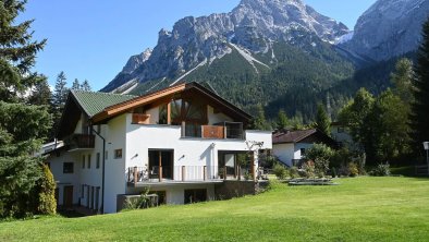 Residence_Außen_Herbst_Ansicht mit Grubigstein