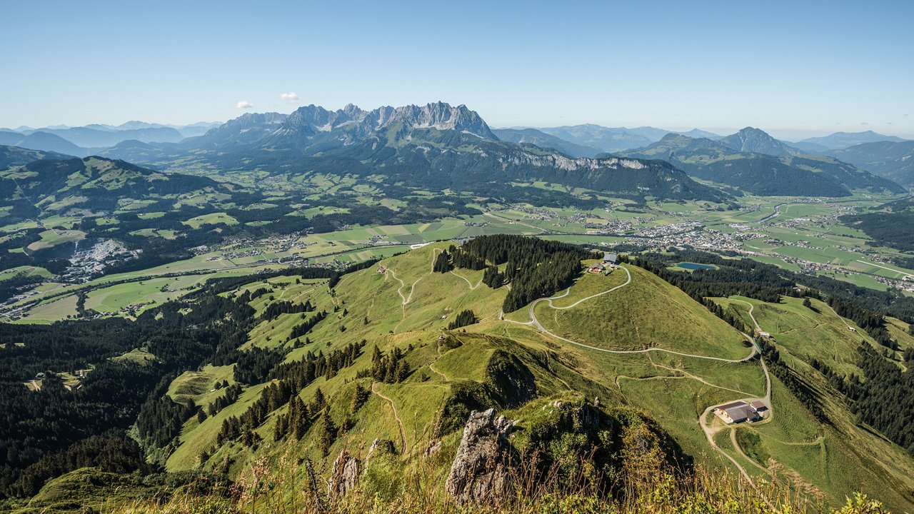 Looking from the Kitzbüheler Horn towards St. Johann and the Wilder Kaiser Mountains, © Peter Vonier