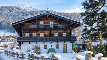 Landhaus_Ammer_Penzingweg_3_Oberndorf_Haus_aussen_