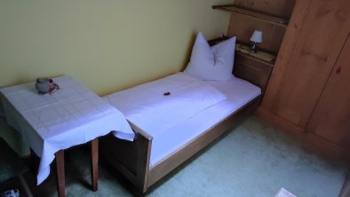 1 Einzelbett Zimmer im 1 Stock