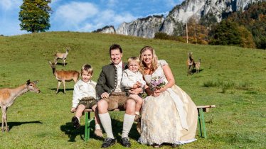 Family Haselsberger in the deer farm, © by Sabine Holaubek