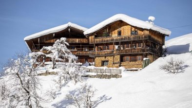 Alpbacher Bauernhöfe im Winter_Foto Alpbachtal Tou, © Alpbachtal Tourismus