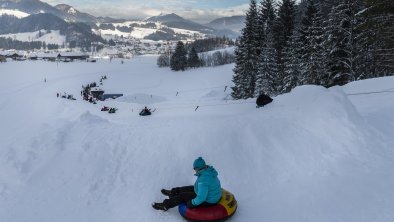 Staffnerhof-Snowtubing-und-Reifenrutschen-Winter, © Staffnerhof Günther Hechl